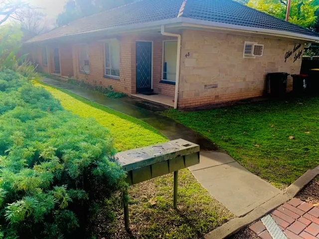 Comfortable 1 bedroom unit in a quiet location, very close to the CBD and transport