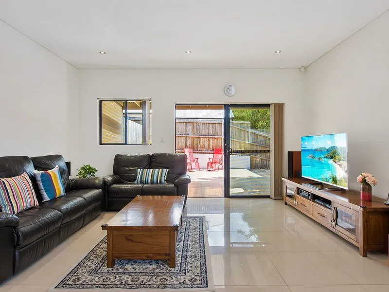 Modern Townhouse in Prime Location