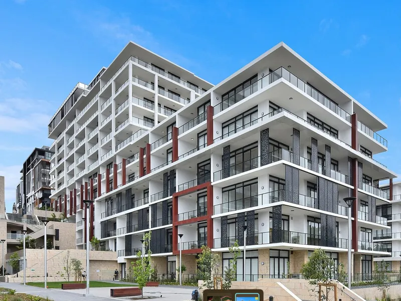 Exceptional Waterfront View! 2 Bedroom Plus Study For Lease