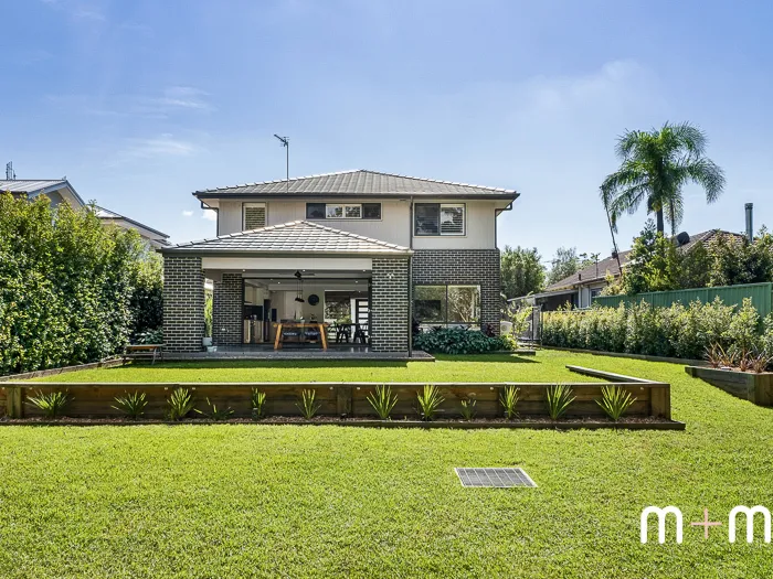 grand new home in east location