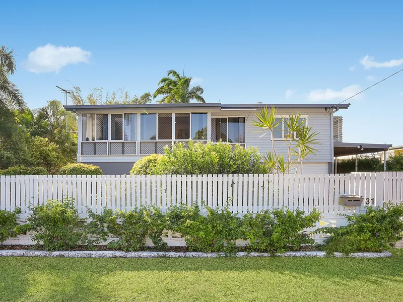 Renovated home set on large north to rear block