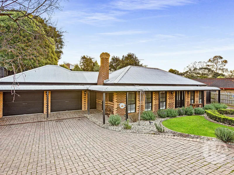 Unique Charm With Contemporary Style