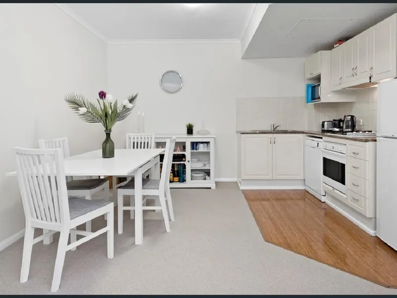 Resort-like lifestyle pad metres from Manly Beach