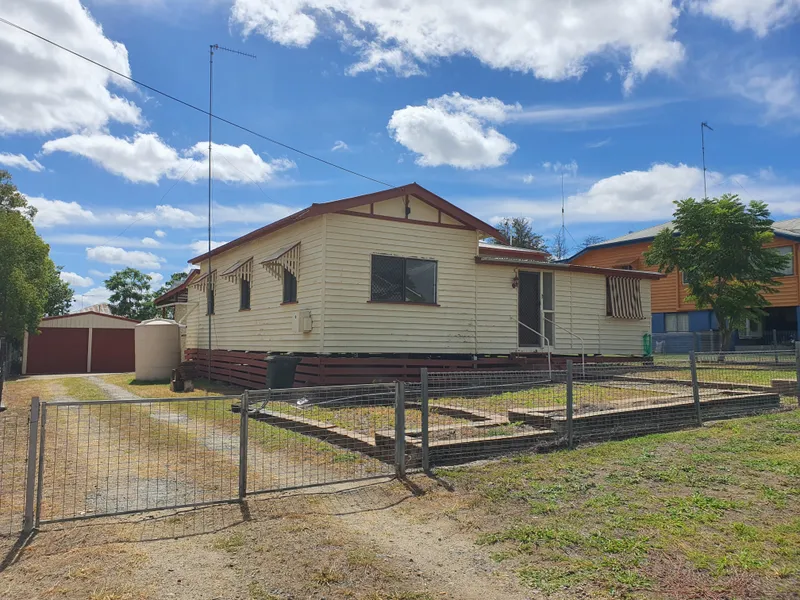 Family Home With Shed & Solar