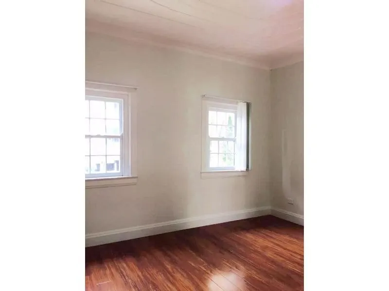 Homebush like new 3 Bedder + Huge Study / Sunroom!!