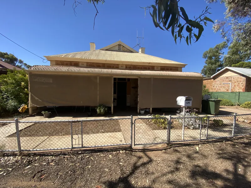 4 Bedroom Stone Cottage