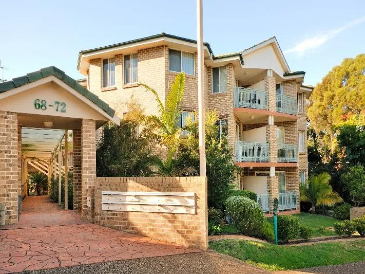 GREAT UNIT IN WELL LOOKED AFTER BLOCK