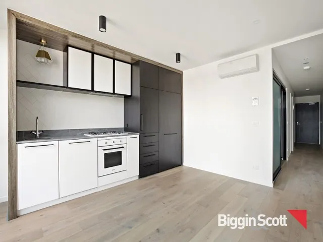 LUXURIOUS 2 BEDROOM APARTMENT