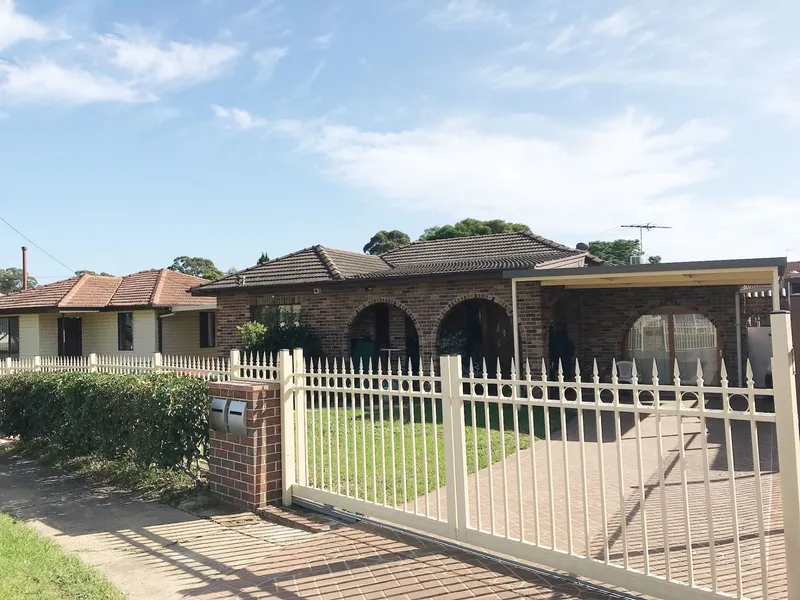 Fully renovated house plus brand new granny flat!