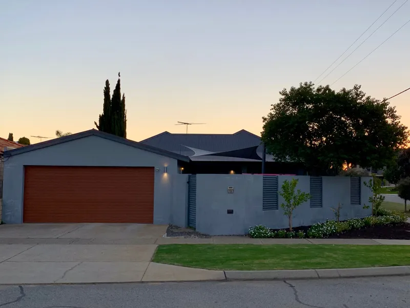Beautiful Character Home, Open Plan in a Great Location 