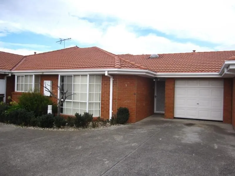 Stunning & Attractive Unit