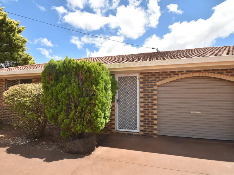 Tidy Unit Close To USQ!