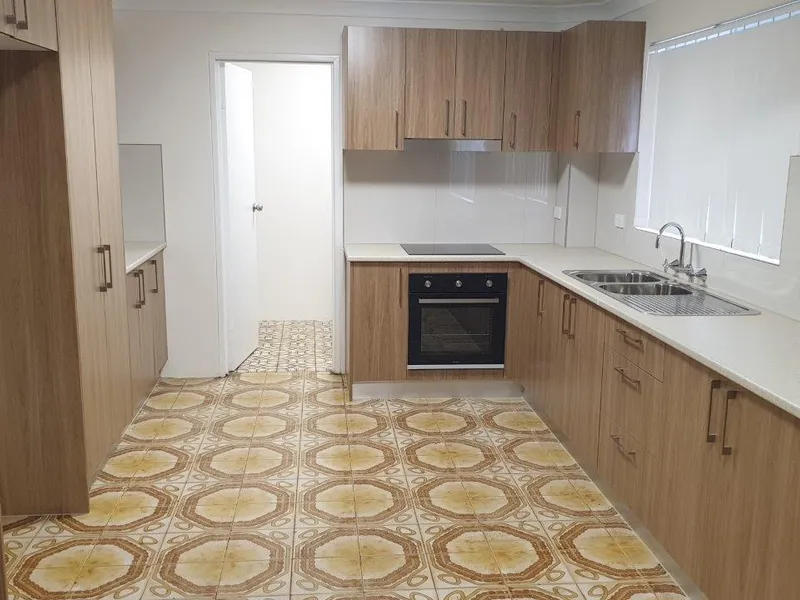 Fully Renovated 3 bedroom Townhouse