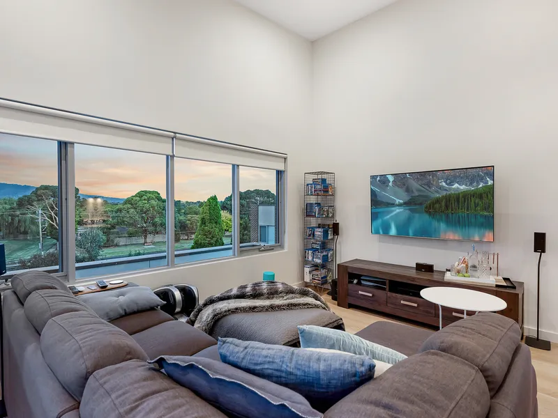 I WANT THE PENTHOUSE PLEASE!