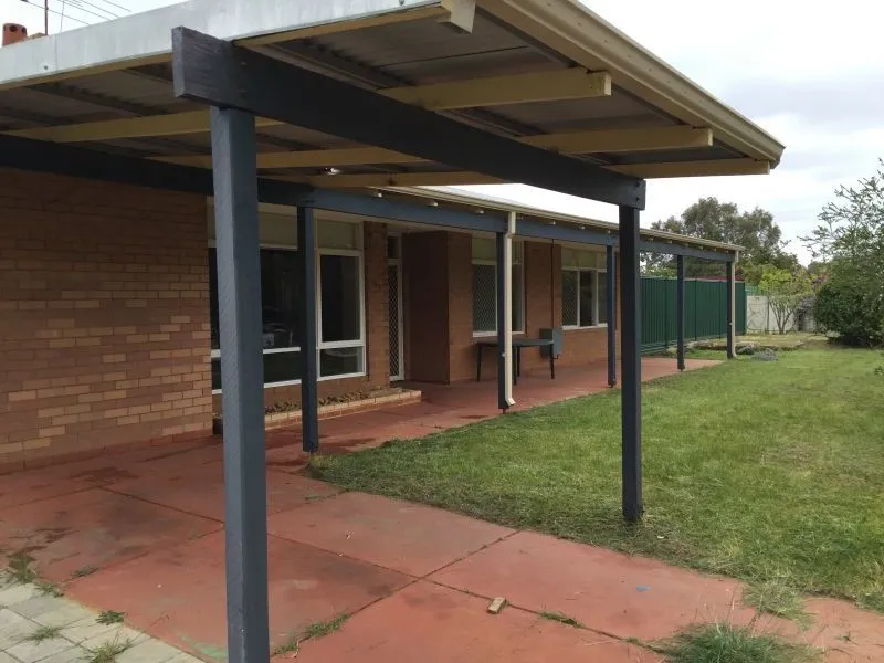 Retain and build corner position rental ripper with view to hills