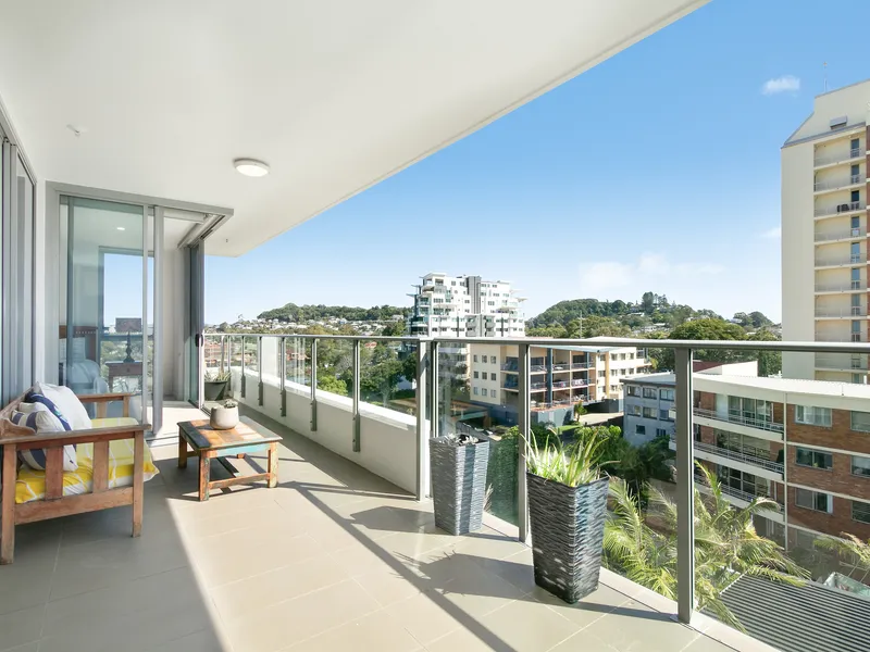 Modern apartment just a short stroll to Coolangatta Beach