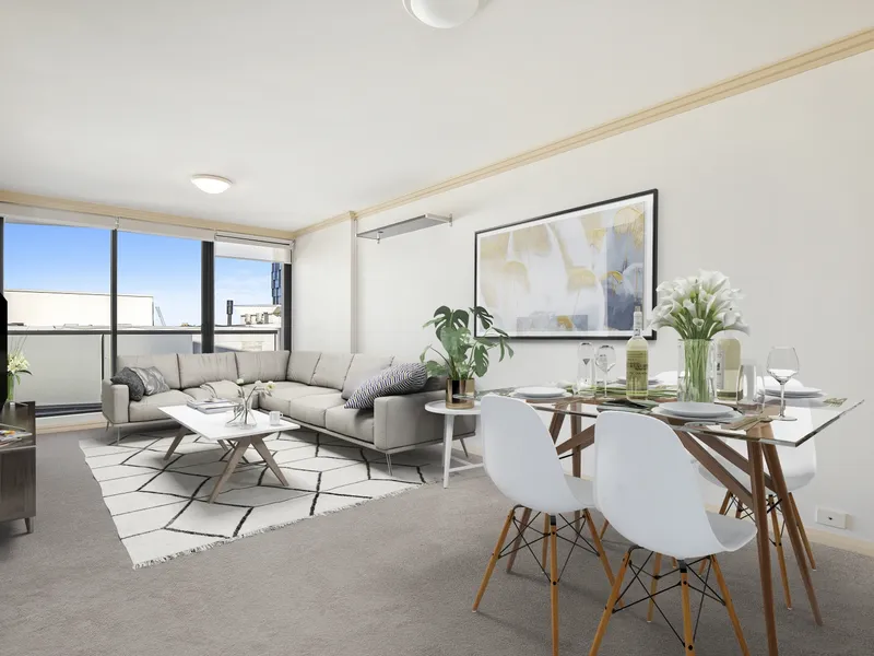 One bedroom apartment with rare Lock up Garage in the heart of St Leonards