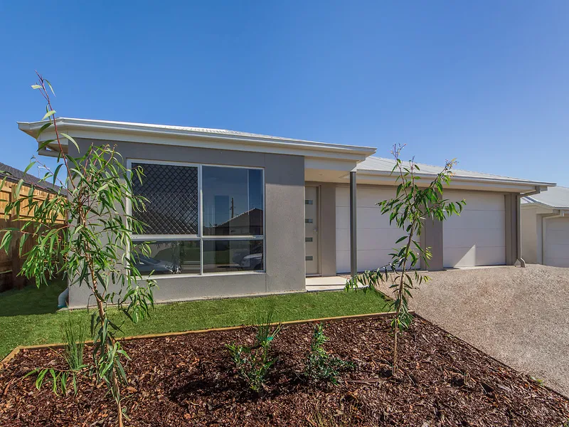 STUNNING INTERIOR + FULLY FENCED LARGE BACKYARD