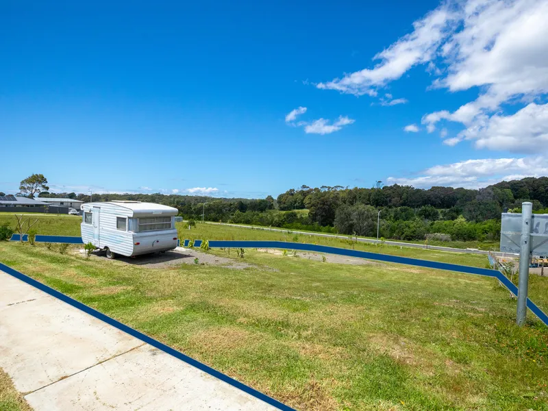Building Block with Ocean Views