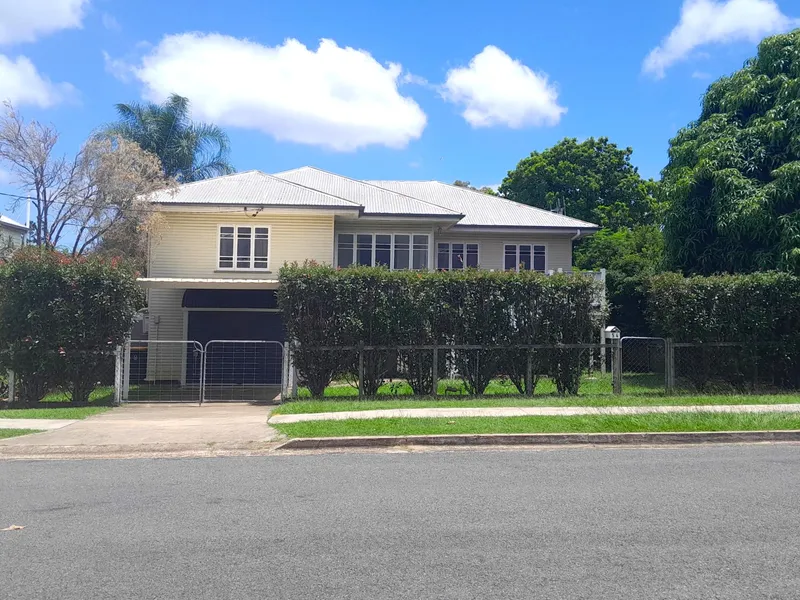 Charming 3-Bedroom Queenslander Home for Rent