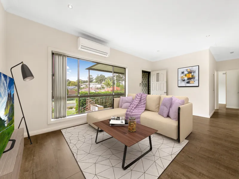 Lovely Home With Timber Floors And 3 X Split Air-Cons