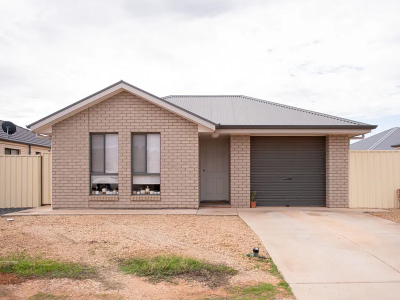 LEASED UNTIL 04/07/2025 AT $380 PER WEEK