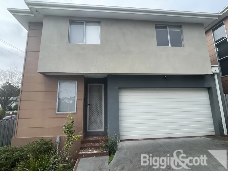 Stunning 3-Bedroom Home in Box Hill North