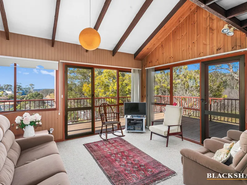 IDEAL COASTAL LIVING WITH OCEAN VIEWS