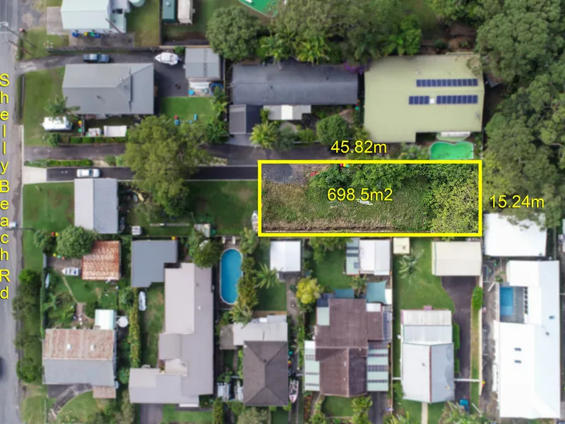 Vacant land - Large and level 698 sqm block