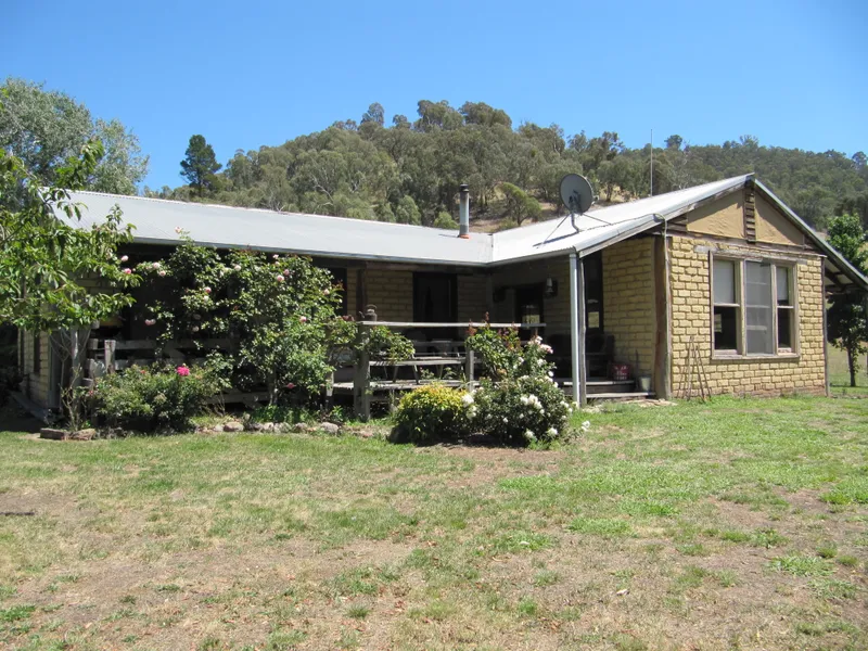 SUPERB HIGH COUNTRY LIVING