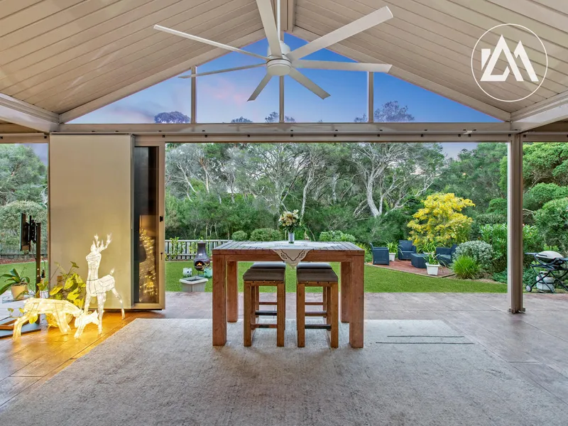 Spacious Entertainer's Delight Close to Main Street