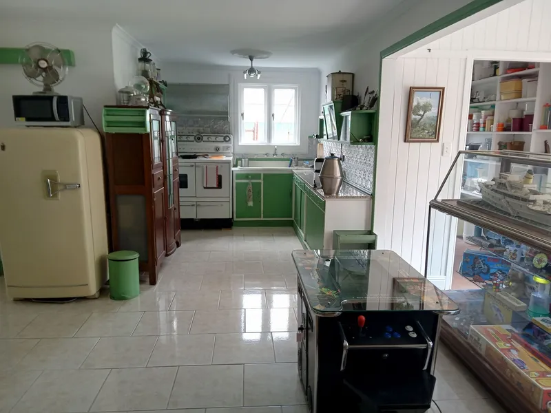 Tranquil 3 bedroom house on 6.5 acres