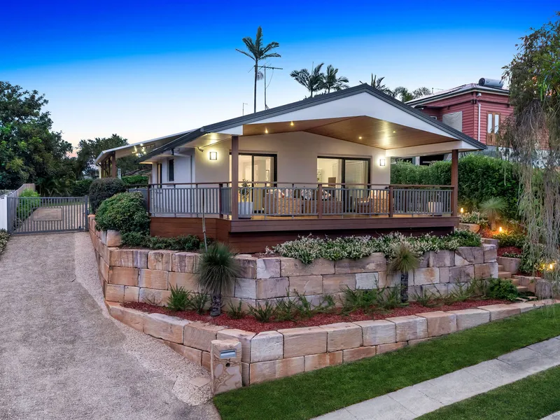 Family Entertainer Near Whites Hill Reserve