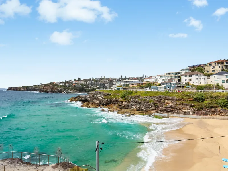 Beachside Showstopper