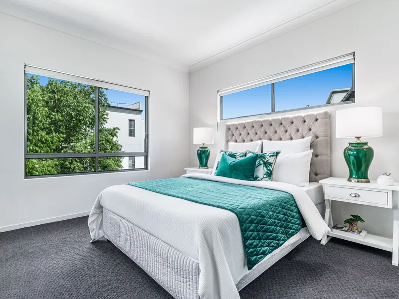 MODERN, BRIGHT, BREEZY & SPACIOUS