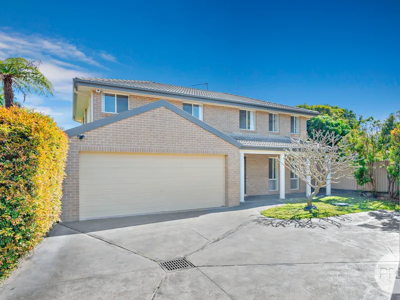 Coastal Charm Combined With Spacious Proportions