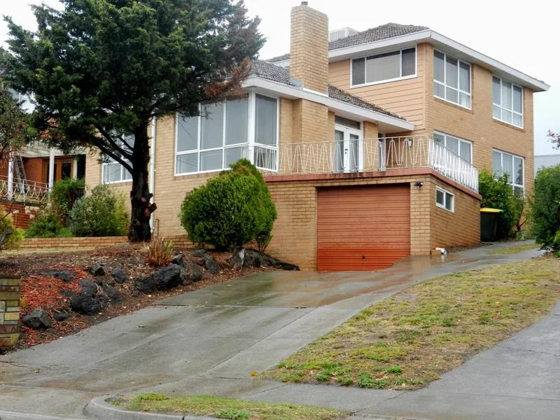 Spacious, Elevated & Breath Taking Views