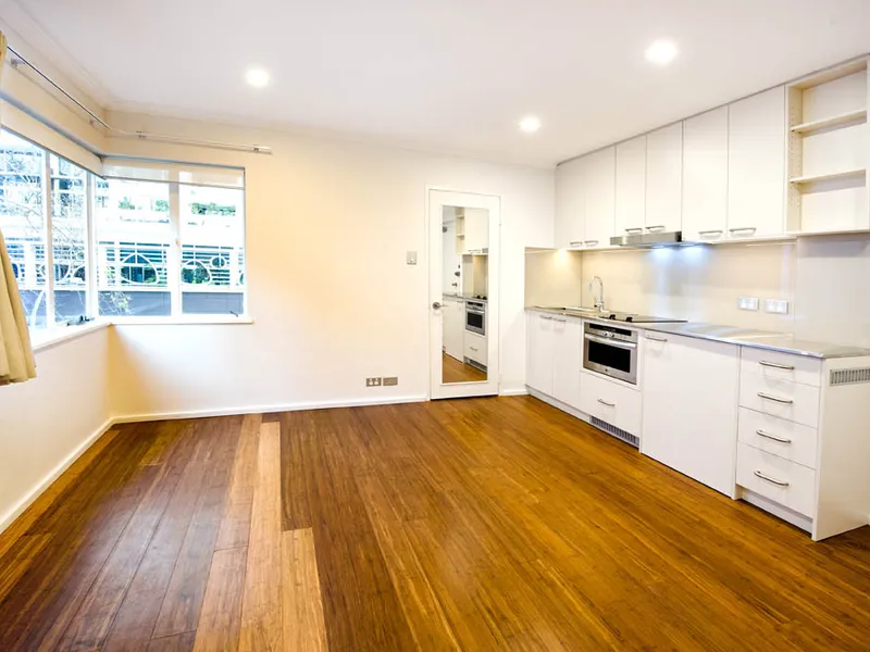 Renovated Studio Apartment In The Heart of Potts Point