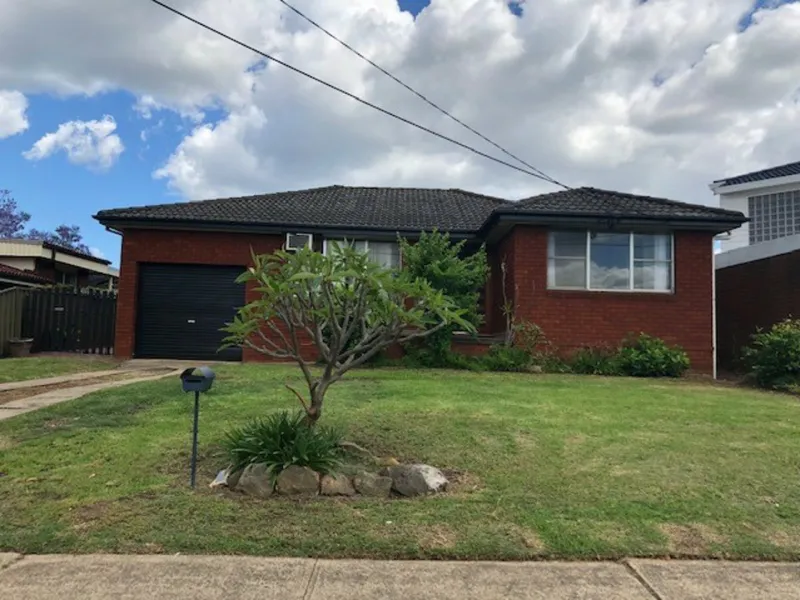 3 BEDROOM FAMILY HOME PLUS GRANNY