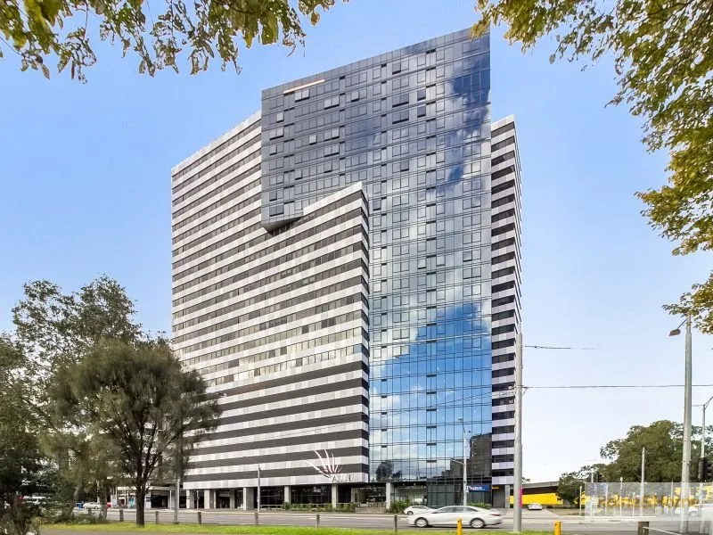 Executive living in a great location