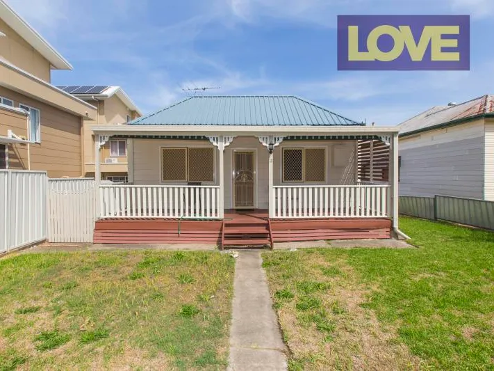 Fully Furnished Room - Very close to the Uni - $150 per week