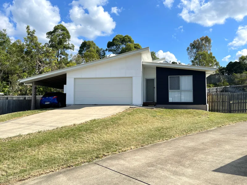 41 Settlers Rise, Woolmar