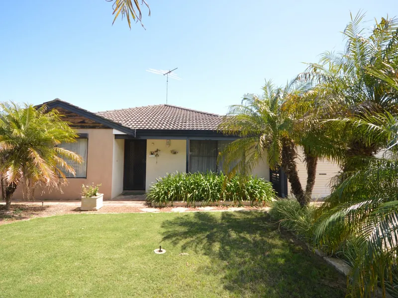 Granny Flat plus Side Access