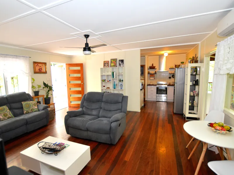 NEAT AND COMPLETE COTTAGE