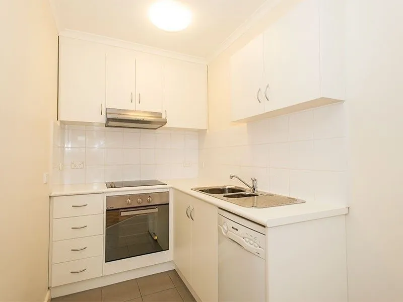 PERFECT ONE BEDROOM APARTMENT!