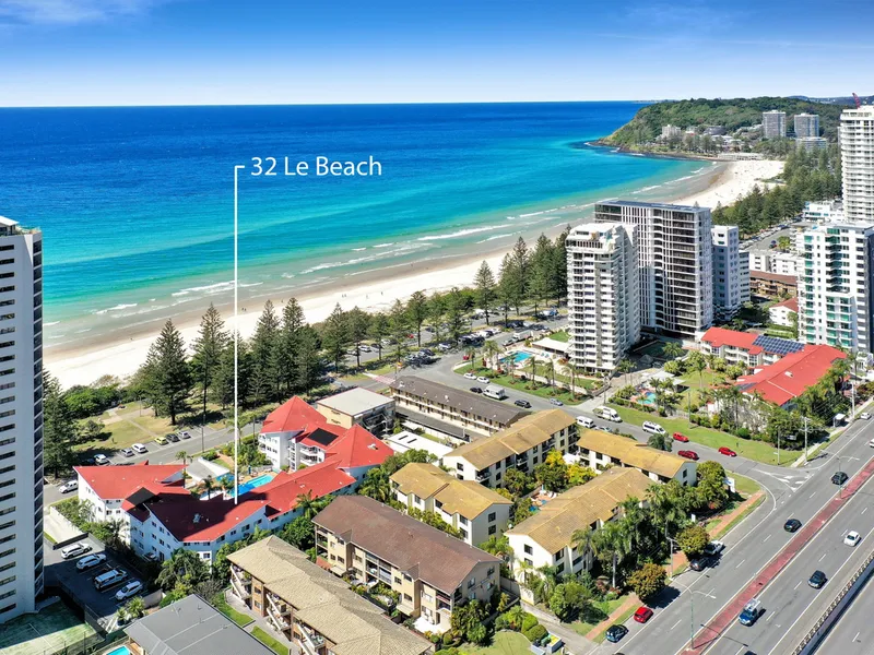 Le Beach At Burleigh Heads!