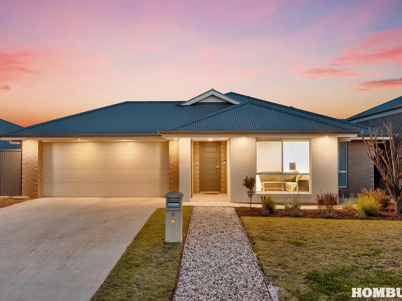 Contemporary Rivergum Home in Prime Springwood Estate Location