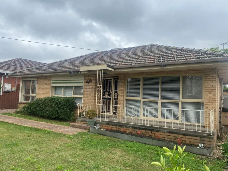 GREAT FAMILY HOME!