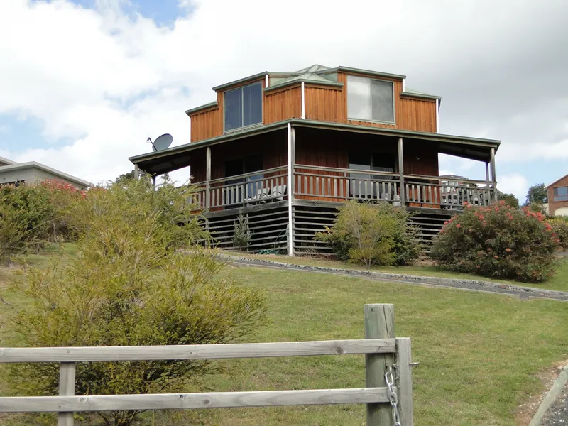 DUEL USE!  Long term Residential  or Visitor Accommodation