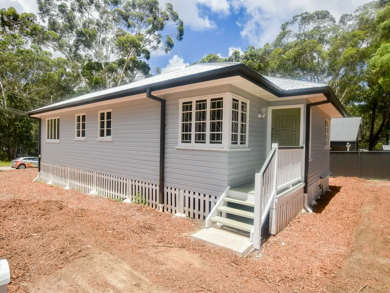 Fully Renovated Queenslander, 3 Bedroom in Great Area of Island